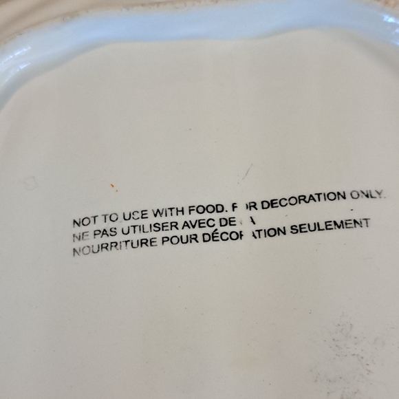 A cute fall pumpkin ceramic decorative plate - Picture 2 of 5